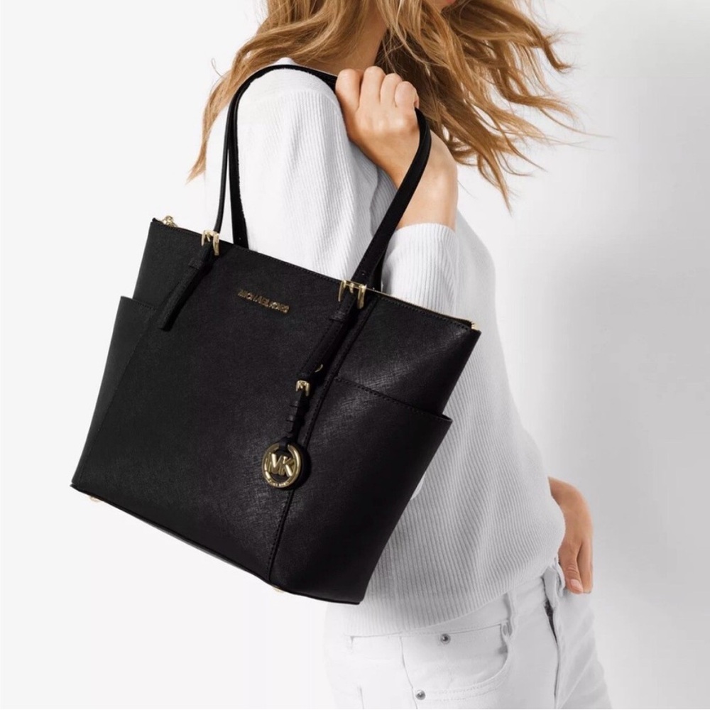 Michael Kors Jet Set East West Black Saffiano